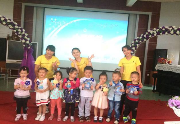 “閱讀經典，滋潤童年” 小班級組幼兒故事比賽