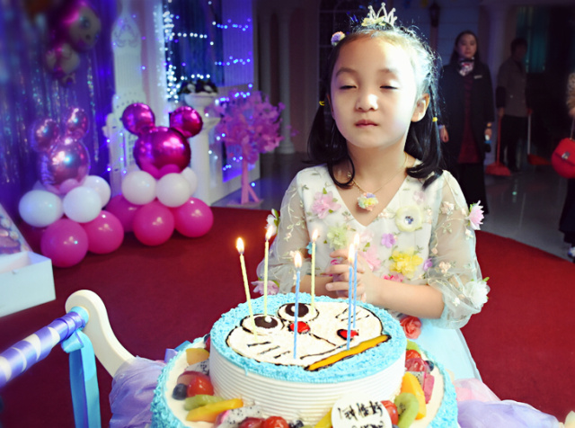 鐘佳妤小朋友，六周歲生日啦?。? title=
