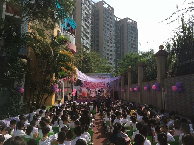 我們搭臺，家長唱戲，孩子當觀眾可好？