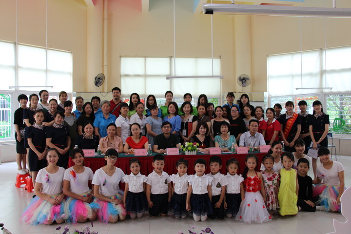 深圳市龍華區教科研“十三五”課題《幼兒園早期閱讀特色教育實踐研究》開題儀式