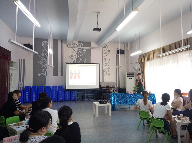 “家園攜手，共同擔當”——溪山幼兒園第七屆家長委員會第一次會議