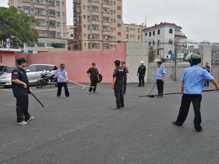 實戰模擬 提升實力——標尚學校開展保安人員防恐防暴技能培訓