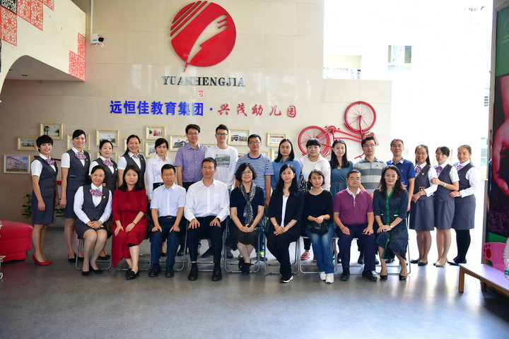 呵護(hù)健康，守望成長(zhǎng) ——各大媒體記者就“全園健康促進(jìn)區(qū)縣典型”對(duì)我園進(jìn)行交流采