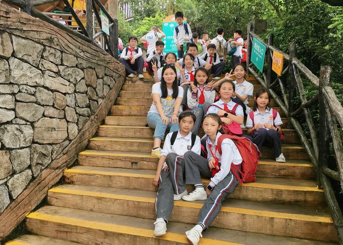 綠色低碳伴我行，文明環保在我心 ——小學部春游實踐活動報道