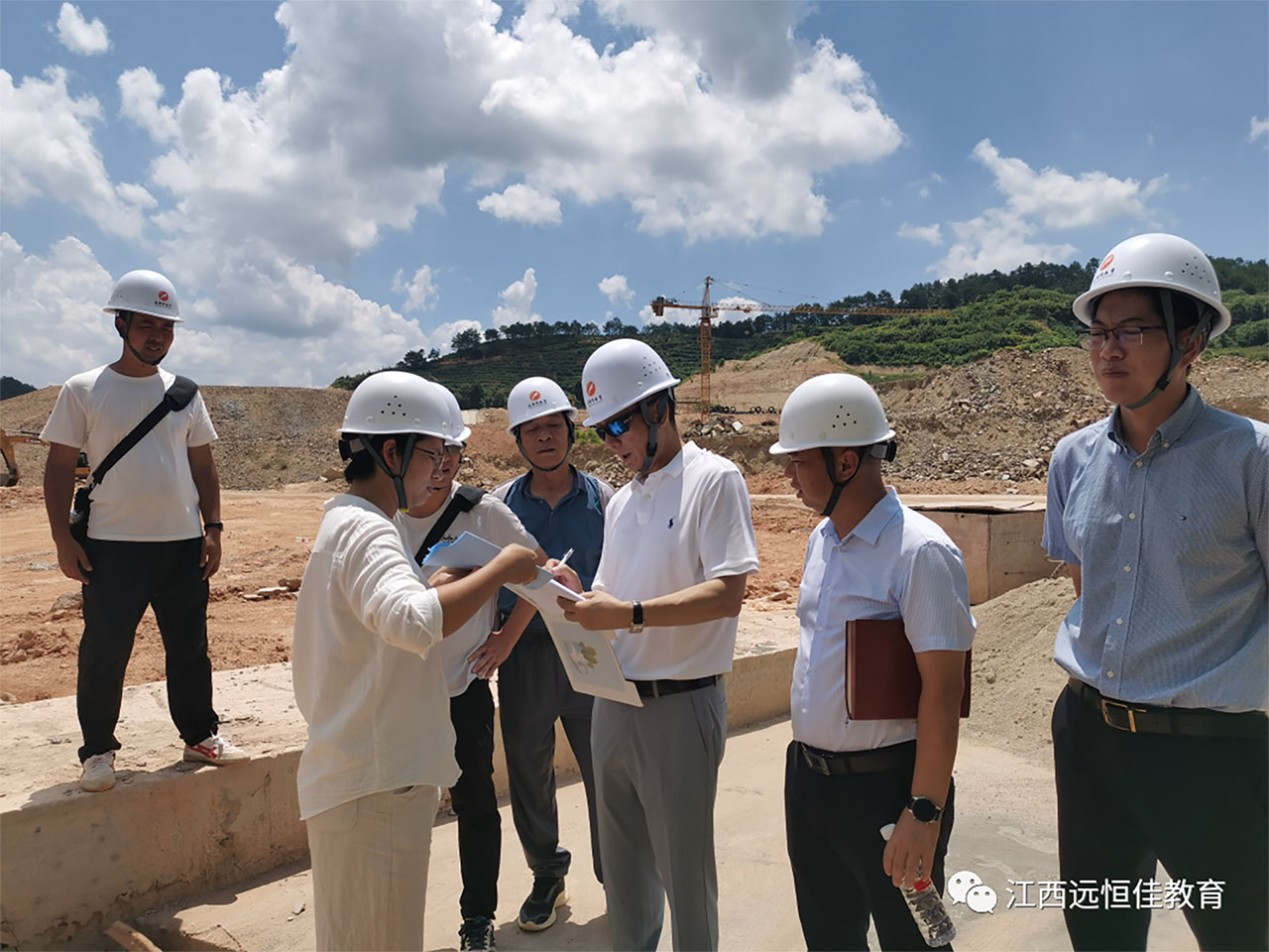 抓細節 重質量 促進度｜集團董事長到安遠施工現場視察指導